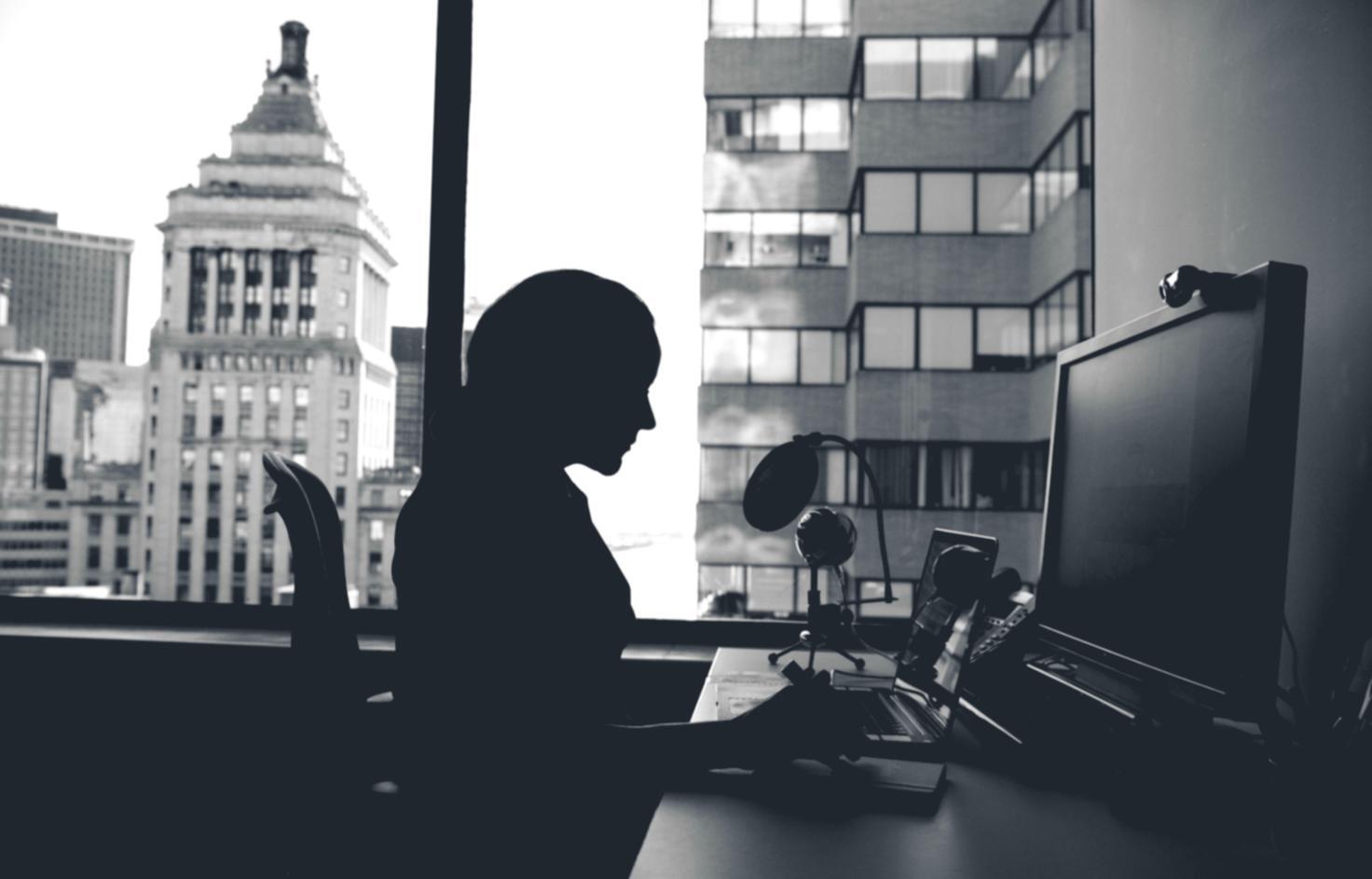 Frontend-Entwicklung Lernumgebung mit modernen Arbeitsplätzen